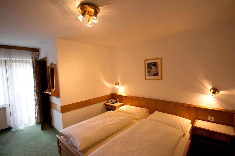 Pension Riedlsperger Saalbach-Hinterglemm Exterior photo