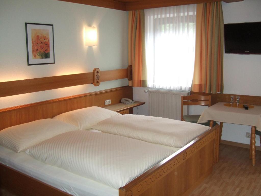 Pension Riedlsperger Saalbach-Hinterglemm Room photo
